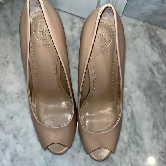 Guess Platform Peep Toe Nude Stiletto Heel Leather Pump, New, Various Sizes - Picture 4 of 8